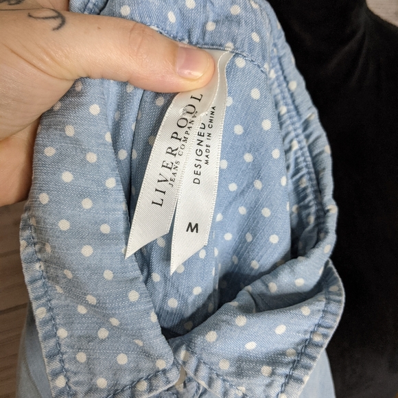 liverpool • chambray sleeveless western shirt - Picture 2 of 7